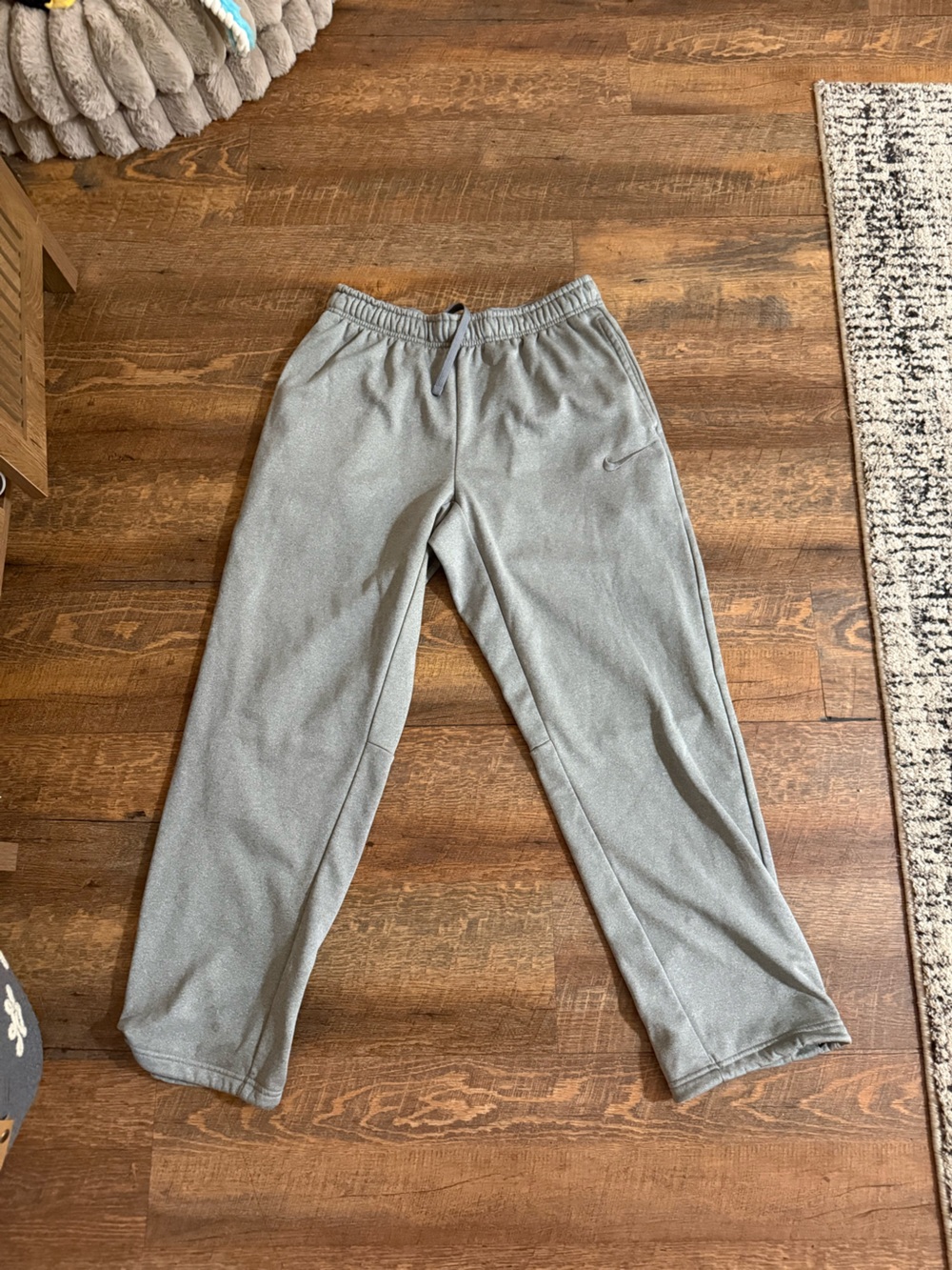 Nike Therma-FIT Gray Fleece Sweatpants Jogger Pants Men’s Size Large